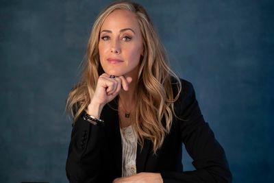 Kim Raver on how 'Grey's Anatomy' puts women at center