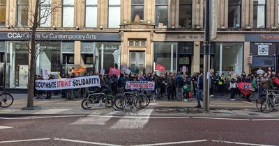 Thousands raised for Glasgow bar workers who say they were 'sacked mid-shift'