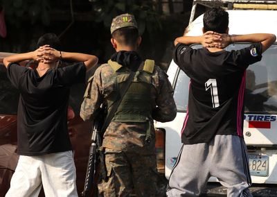 War on gangs forges new El Salvador. But the price is steep.