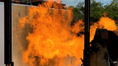 Researchers design bushfire safe room that can withstand almost 1,000 degrees Celsius