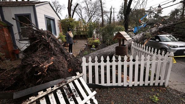 California hit by powerful Pacific storm