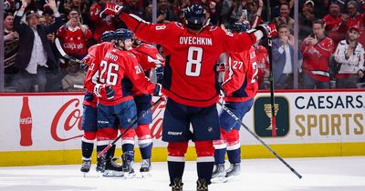 Alex Ovechkin surpasses Wayne Gretzky to set new NHL record in 13-goal thriller