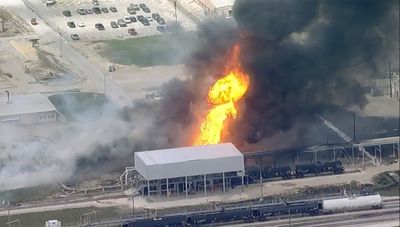 Explosion, fire injure 1 at Houston-area chemical plant