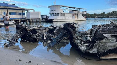 Four boats destroyed, another damaged, in Noosa River fire