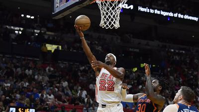 NBA: Miami Heat beat New York Knicks 127-120