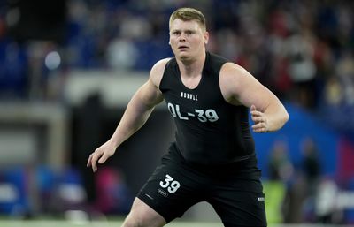 Texans Wire 3-round mock draft 5.0: Houston selects a center