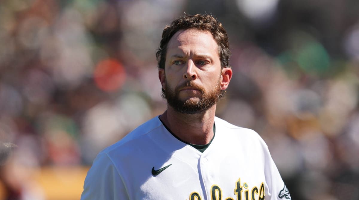 Former Athletics AllStar Jed Lowrie Announces…