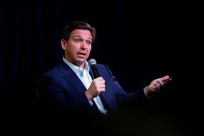 Pro-DeSantis group brings on top political strategist as campaign heats up