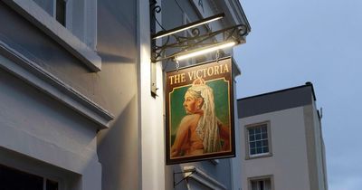 Queen goes nude in new pub sign unveiled at The Victoria in Clifton