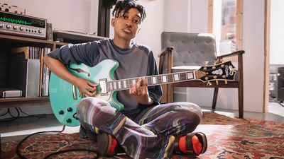 D’Angelico debuts stunning signature semi-hollow Deluxe DC for neo-soul virtuoso Melanie Faye