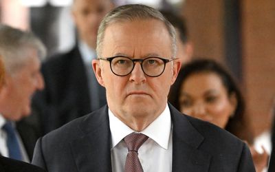 Divided Vic Liberals cop prime ministerial kicking