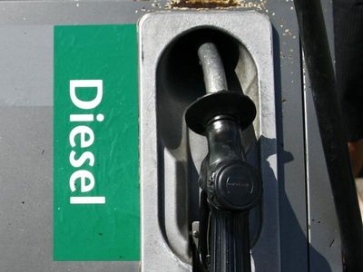 Cost of diesel stubbornly high as war ratchets up price
