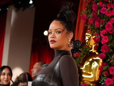 Man arrested for trespassing at Rihanna’s Los Angeles home