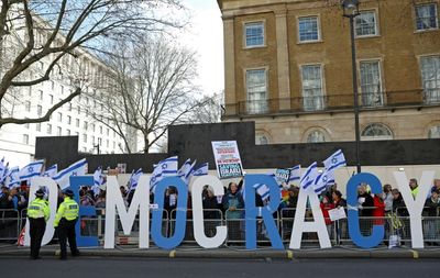 Protests in London as Israel's Netanyahu meets UK PM