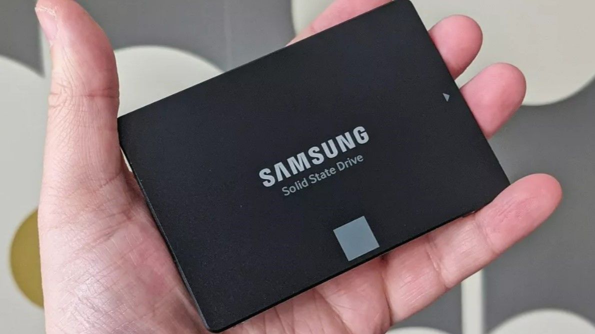 Flash Sale on Samsung SSDs, going fast.