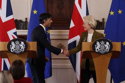 Rishi Sunak’s Brexit deal for Northern Ireland gets formal sign-off