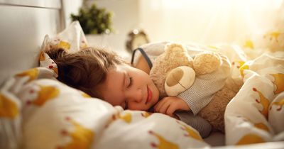 Sleep expert explains why clock change will be a 'miracle' for struggling parents