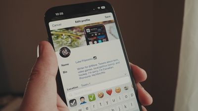 Twitter is about to take everyone's blue checkmarks away, unless you pay for one