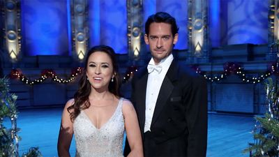 Lacey Chabert And Will Kemp’s Big Hallmark Reunion Movie Already Has Bloopers, And They’re A+