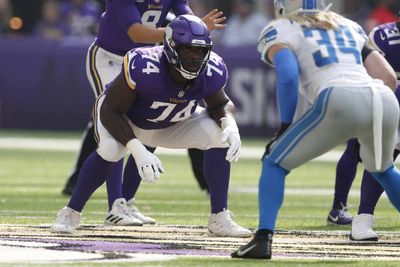 Vikings use unusual contract exemption for OL Olisaemeka Udoh