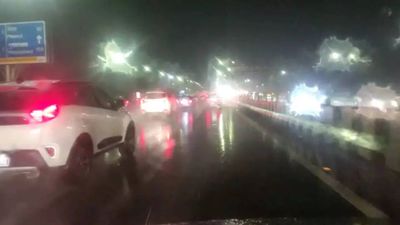 Light rain in parts of Delhi, partly cloudy sky likely on Saturday