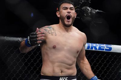 After nine UFC fights, heavyweight Augusto Sakai enters free agency