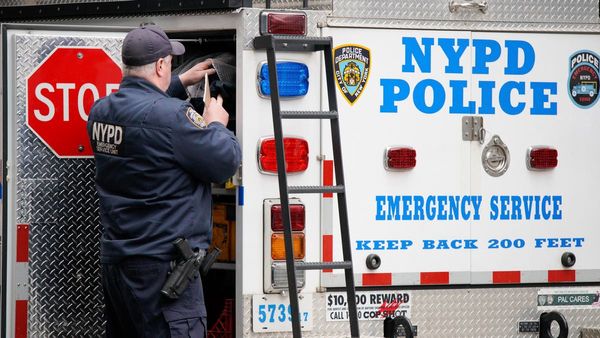 Powder, threat sent to Manhattan DA investigating Trump