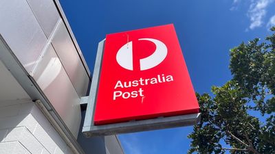 Volunteers to reopen Dalgety Post Office after more than a year of no Australia Post mail delivery