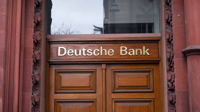 Stock Market Today: Stocks Brush Off Deutsche Bank Troubles