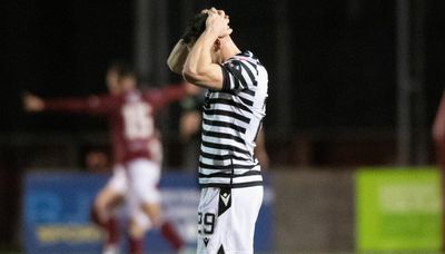 Queen's Park 0 Arbroath 1: Spiders stunned as title race takes another twist