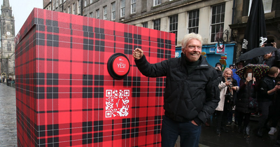 Richard Branson surprises Edinburgh locals with Scottish-themed street celebration