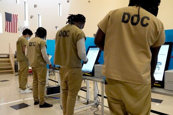 Push to expand voting rights in US for those held in jails