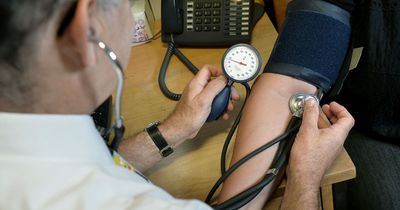 GPs 'ordered to answer phone to more patients' in plan to end 8am scramble