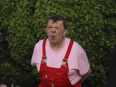 Mexican children's comic Chabelo dies at 88