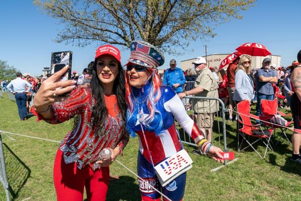 At Texas rally, Trump diehards dismiss ex-president's legal peril