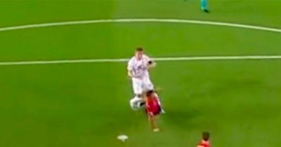 Arsenal fans fume as Man City's Rodri flies into Martin Odegaard with horror tackle