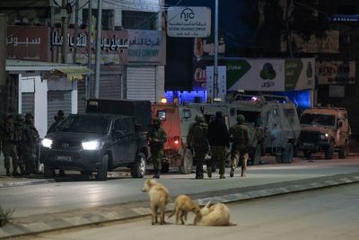 Israel: 2 soldiers wounded in West Bank drive-by shooting