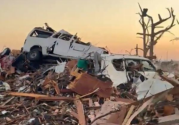 'Everything wiped away': Tornado kills at least 25 in Mississippi