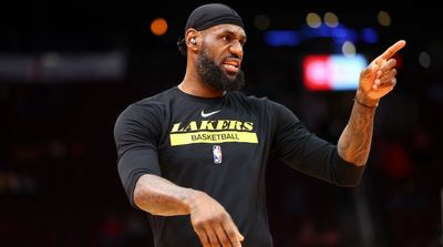 Lakers Upgrade LeBron to Doubtful for Sunday’s Game vs. Bulls