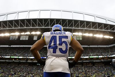 Analysis: Seahawks fill biggest roster hole by bringing back Bobby Wagner