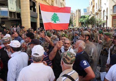 Daylight savings time dispute puts Lebanon in two timezones