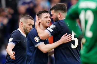 Pat Nevin calls on Scotland's English Premier League heavyweights for Spain clash