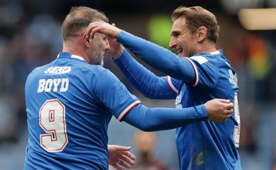 Rangers Legends 3-4 World Legends: Ibrox salutes heroes that roll back the years