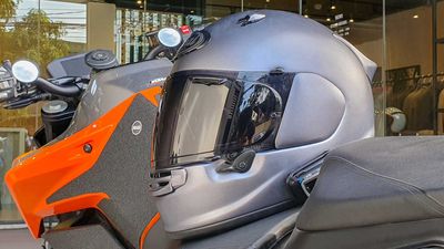 Gear Review: Arai Astro GX Full-Face Helmet