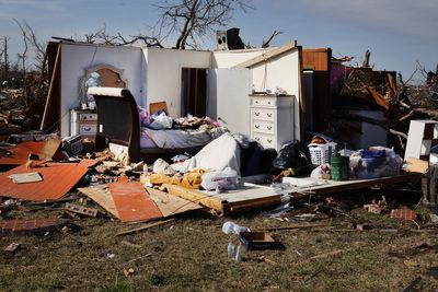 Recovery begins in tornado-hit Mississippi – but more ferocious storms are forecast