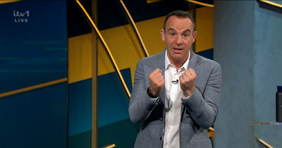 Martin Lewis issues 'check now' warning to everyone with a mobile phone before cut-off