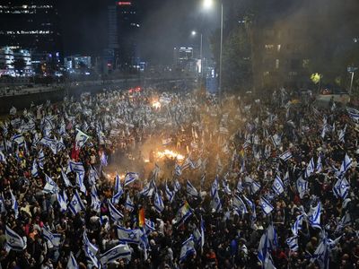 Opposition to Netanyahu plan mounts as unions launch a broad strike across Israel