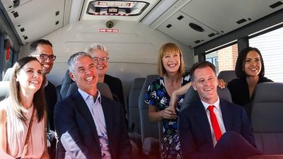 NSW election: Voting comes down to the wire as Labor's leadership team poised to take over