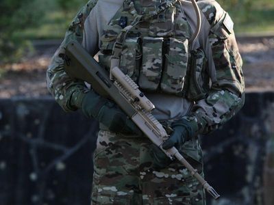 Taliban threat to ex SAS soldier in jail, court told