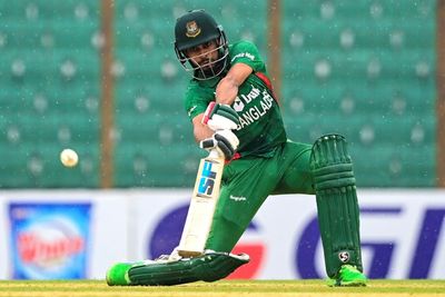 Rony's maiden T20I 50 powers Bangladesh to 207-5 against Ireland